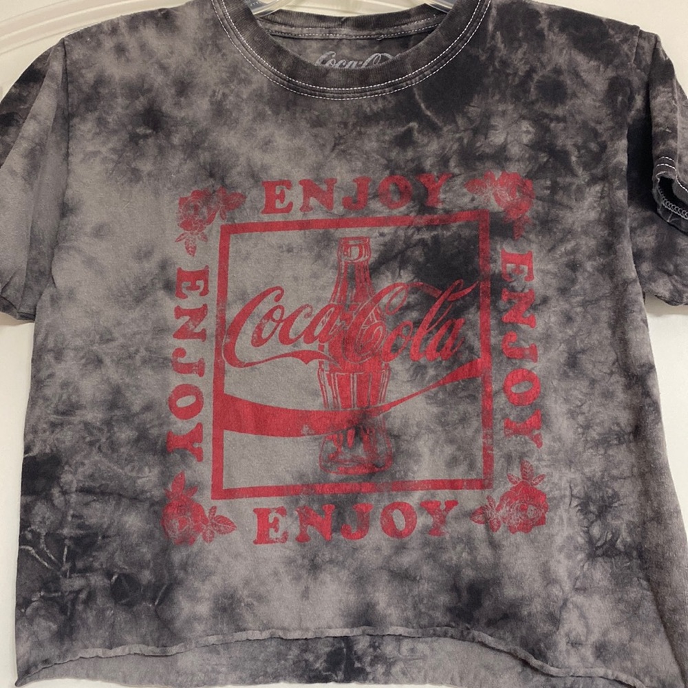 Juniors Coca Cola XS crop top shirt
